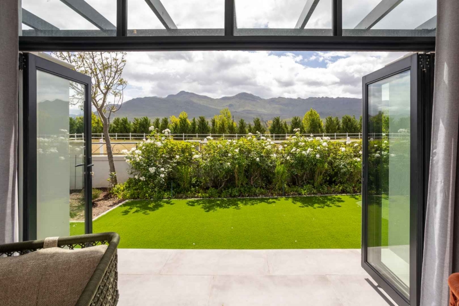 4 Bedroom Property for Sale in Val De Vie Estate Western Cape